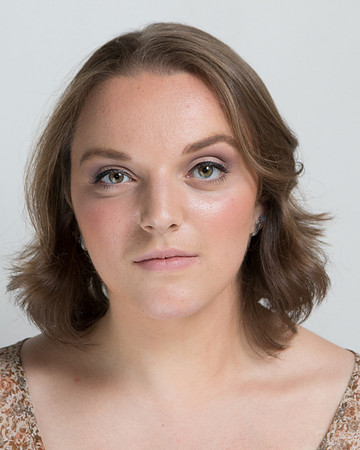 Lina headshot 8_28_16-294.jpg