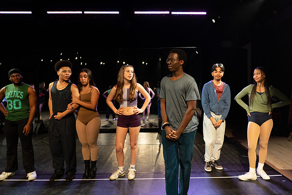 Chorus Line cast A-04924.jpg