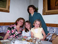 464-My Favorite Year Lianne-girls-Cynthia.jpg