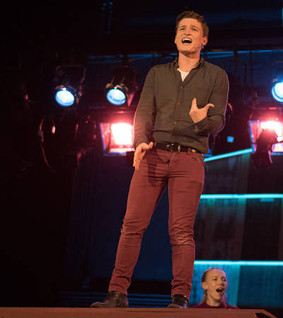 Curtain up-104.jpg