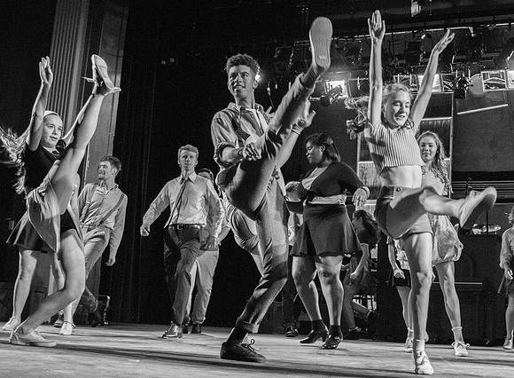 Curtain up-111.jpg