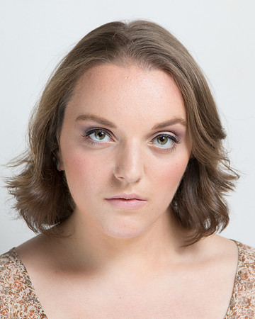 Lina headshot 8_28_16-179.jpg