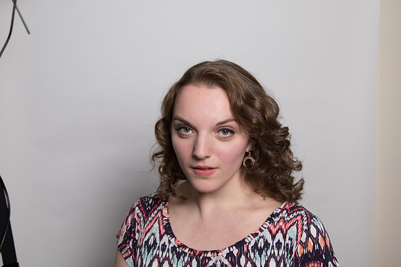 Lina head shot 12_17-170.jpg