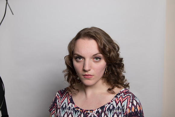 Lina head shot 12_17-189.jpg