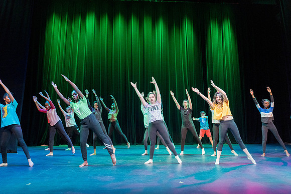 Class Performance 2019-70.jpg