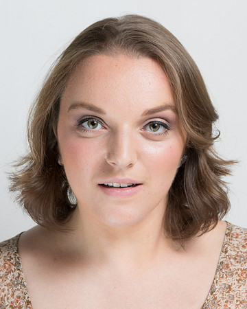 Lina headshot 8_28_16-254.jpg