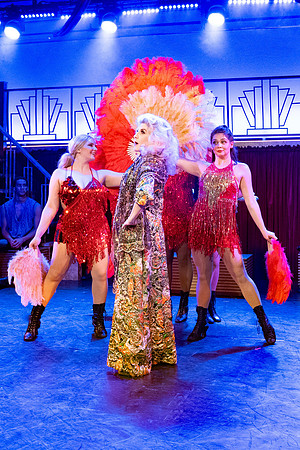 Vanguard Pippin act I-744.jpg